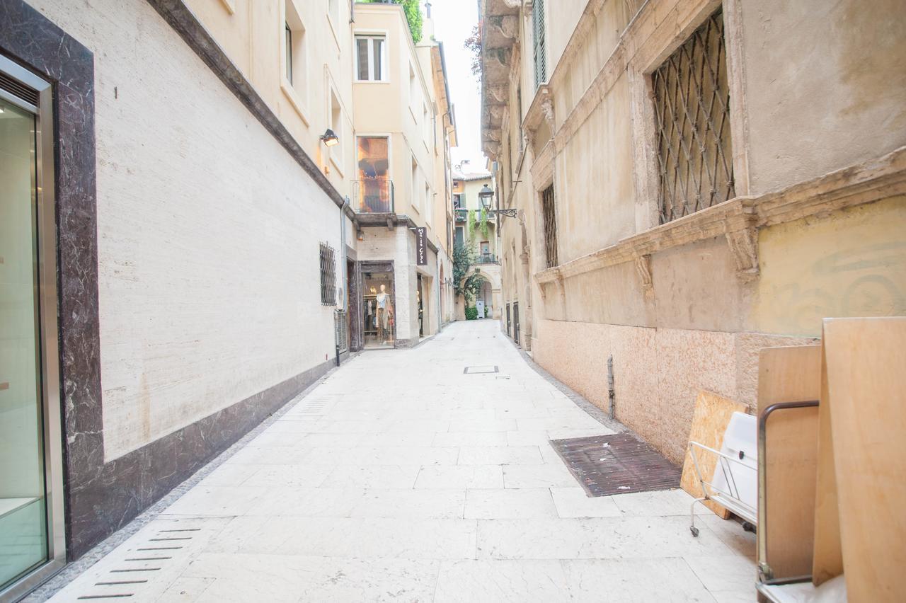 Italianflat - Palazzo Zeiner Apartment Verona Bagian luar foto